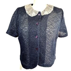 En Focus Studio   Medium blue Vintage crop shirt with lace collar short sleeve